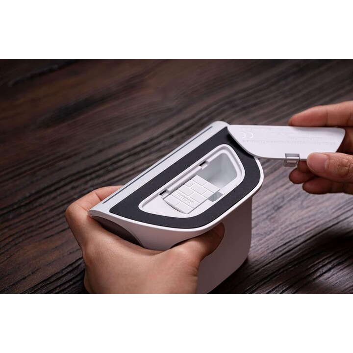 8BitDo Gamepad Nintendo Switch PC Ultimate Bluetooth 5.0 Controller with Charging Base White