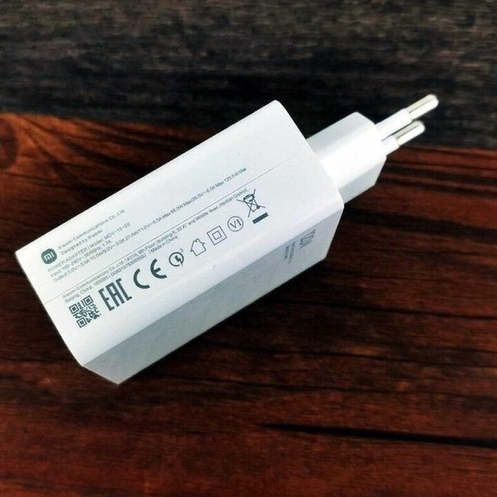 Xiaomi Charging Combo Caricatore rapido USB-A da 120 W + cavo dati USB-C Bianco MDY-13-EE