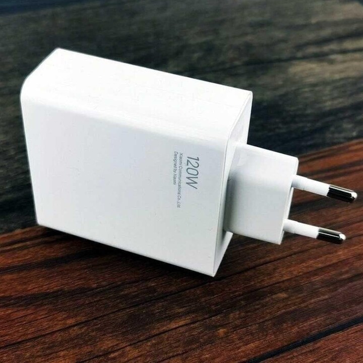 Xiaomi Charging Combo Caricatore rapido USB-A da 120 W + cavo dati USB-C Bianco MDY-13-EE