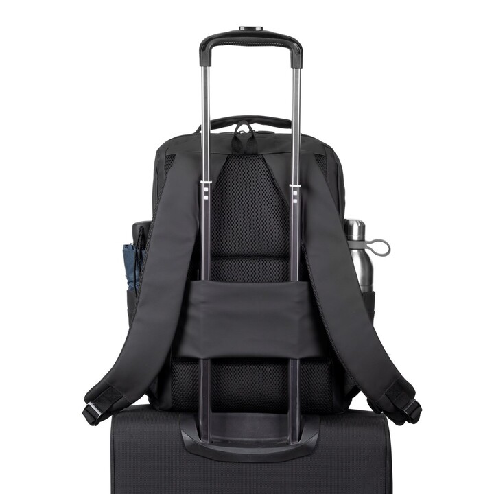 Mochila RIVACASE 8435 para portátil de 17,3" Tegel ECO, negra, material impermeable, eco rPet, bolsillos para smartphone, docume