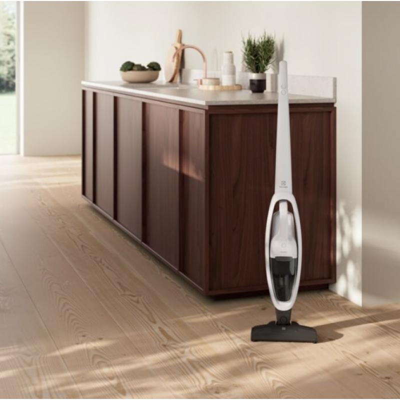 Electrolux ES31CB18SH aspiradora de pie y escoba eléctrica Aspiradora escoba Batería Secar Sin bolsa 0,3 L Blanco