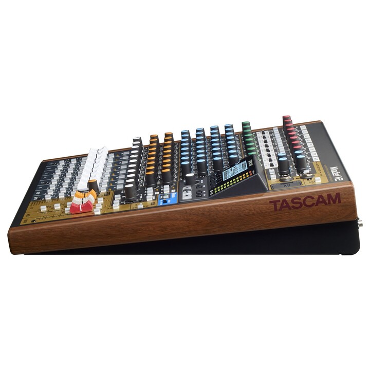 Tascam Modelo 12 12 canais 20 - 20000 Hz Preto, Madeira
