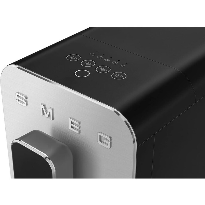 Caffettiera superautomatica smeg nera bcc11blmeu