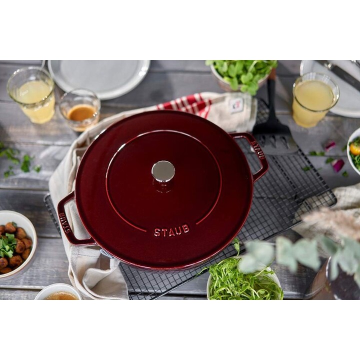 Staub Honda Topf mit Deckel 28 cm Grenadine
