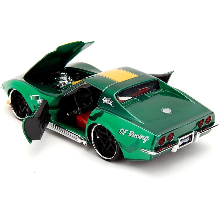 Auto Street Fighter 1969 Chevrolet with Cammy 1/24 Simba JADA Action Figure