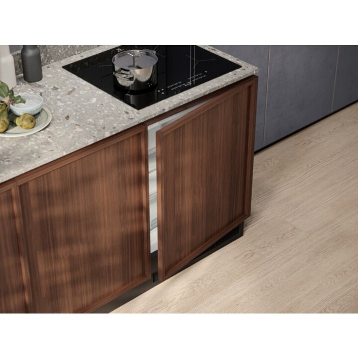 Electrolux LFB3AE82R Frigorífico e congelador integrados 93 L E Branco