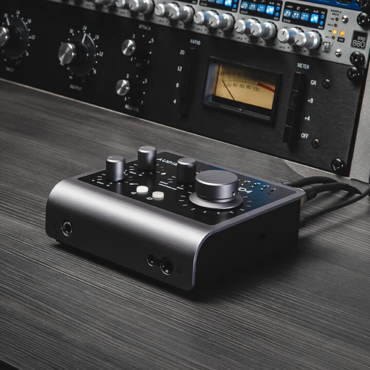 Audient iD4 MKII – USB Audio Interface