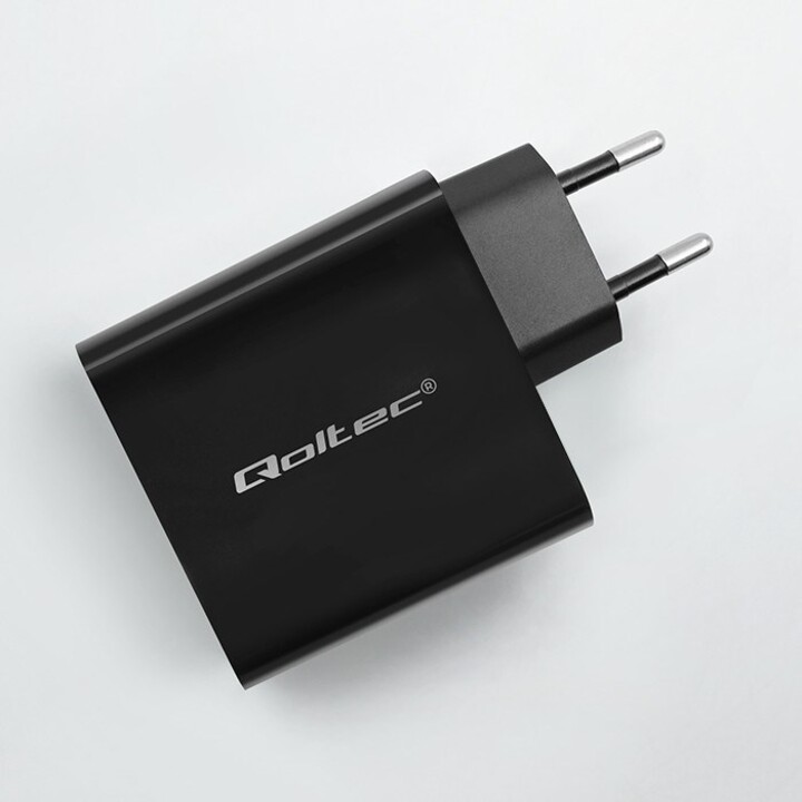 Qoltec 52381 Chargeur PD super rapide | 1xUSB-C | 1xUSB| 90W | 5-20V | 2,4-4,35A | Noir