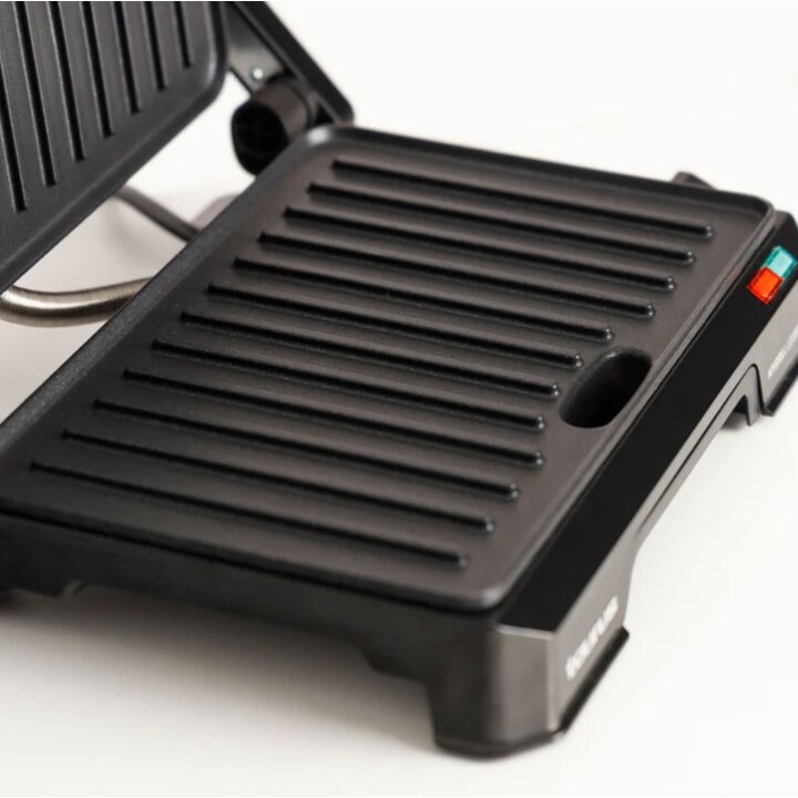Taurus MyGrill Legend sanduicheira grelhador preta