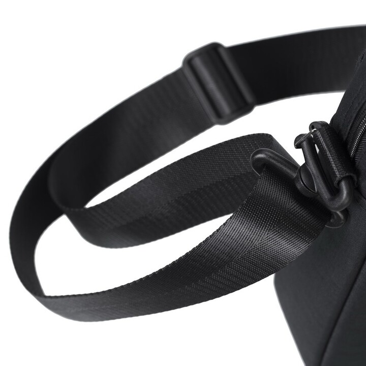Bolsa de ombro Rivacase Biscayne 39,6 cm (15.6") Preto