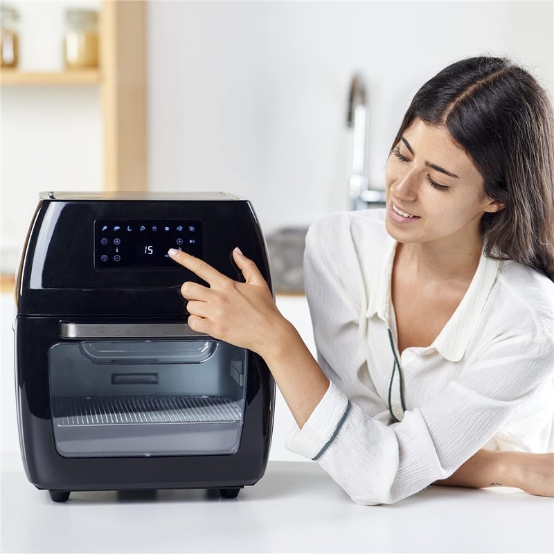 Friteuse Black+Decker avec four BXAFO1200E