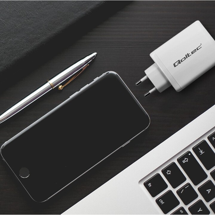 Caricatore da muro Qoltec GaN da 100 W | 5-20 V | 1,5-5A| 2 connettori USB-C | 1 USB QC 3.0 | Bianco