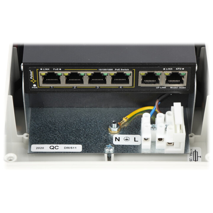 Switch SG64H de 6 portas com fonte de alimentação para 4 câmeras IP em caixa hermética