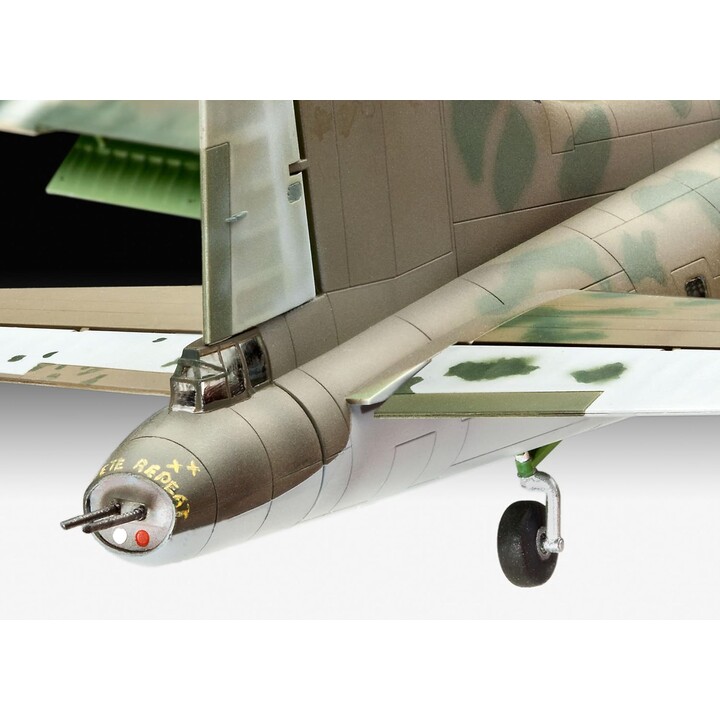 Aeronave Revell B-17 F Memphis Belle