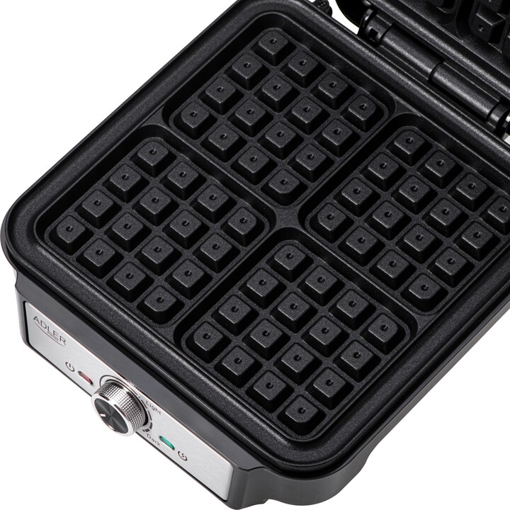 ADLER AD 3083 waffle maker