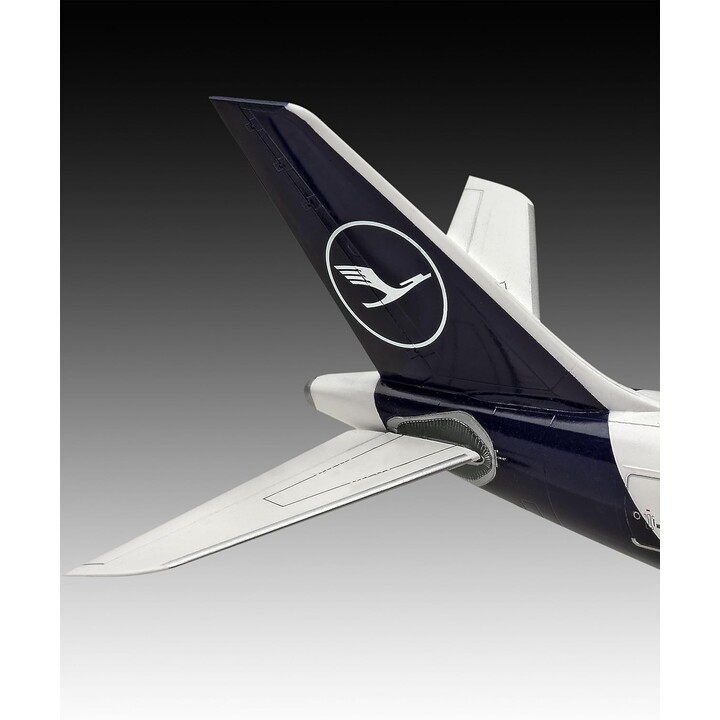 Revell 03816 Airbus A330-300 - Lufthansa New Livery Unbuilt/Unpainted Plastic Model Kit 1:144 Scale