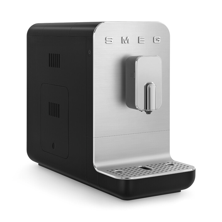 Smeg Machine à café automatique avec système de mousse de lait, Plastique, Noir