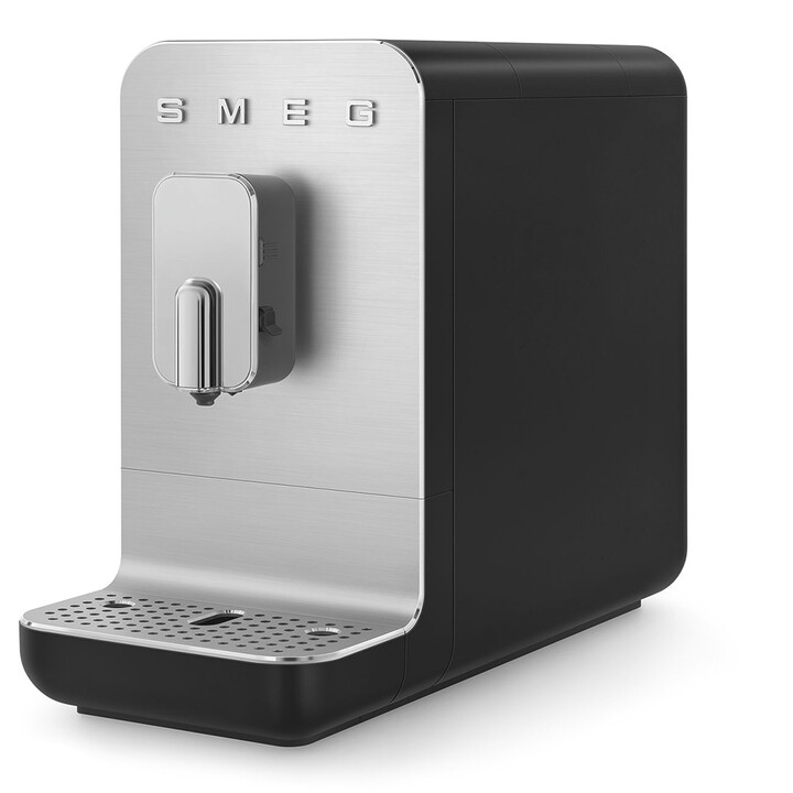 Smeg Machine à café automatique avec système de mousse de lait, Plastique, Noir