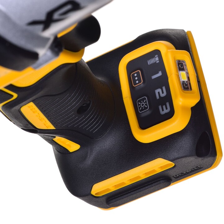 DeWALT DCF900NT-XJ, Clé à chocs 18V XR à couple élevé, corps seul dans la mallette, jaune