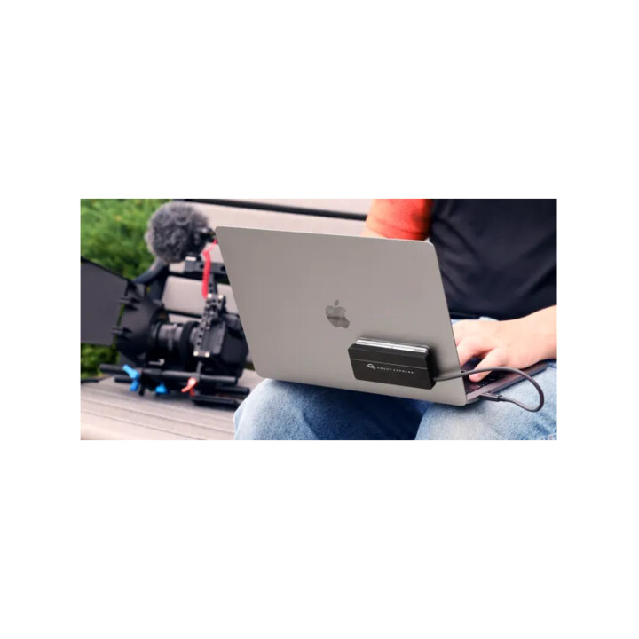 Gabinete alimentado por barramento Envoy Express Thunderbolt 3 de 4,0 TB para SSD NVMe M.2