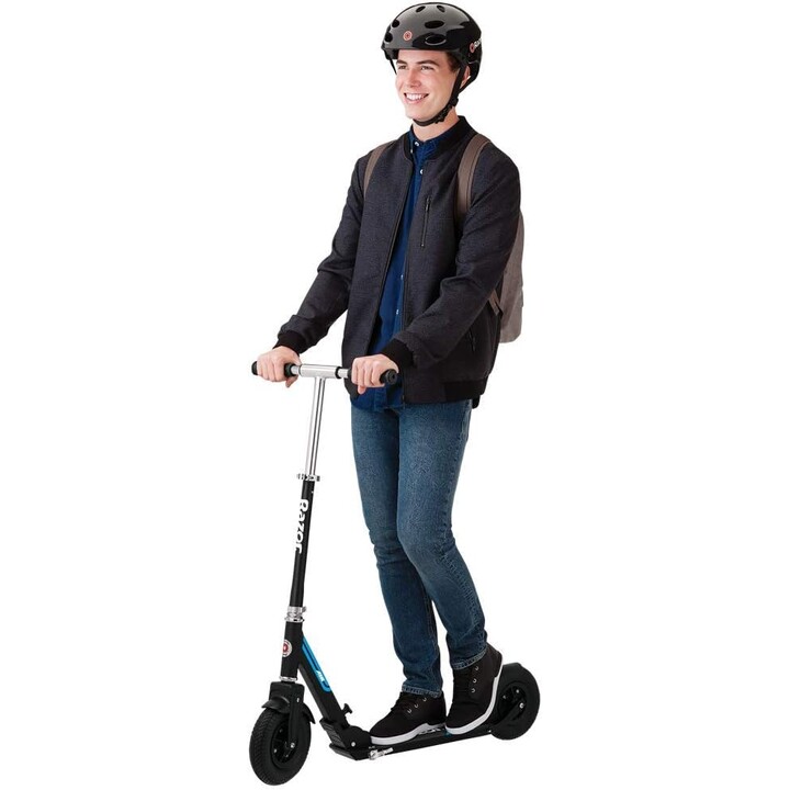 Razor A5 Air, scooter para adultos e adolescentes, guiador ajustável em altura com anti-chocalho, mecanismo dobrável