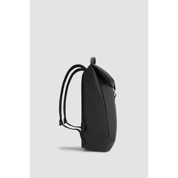 XD DESIGN BOBBY URBAN FLAP-TOP BLACK BACKPACK P/N: P706.2601