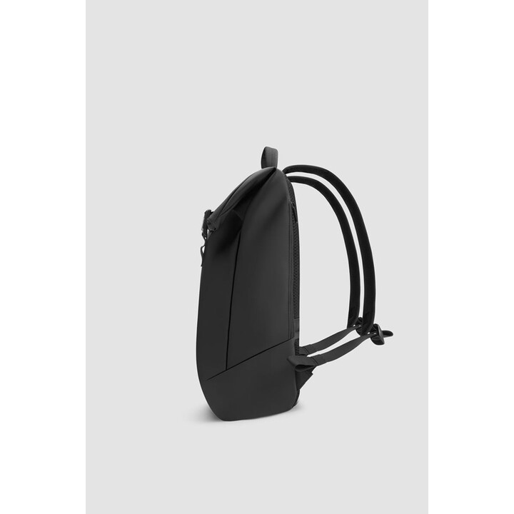 XD DESIGN BOBBY URBAN FLAP-TOP BLACK BACKPACK P/N: P706.2601