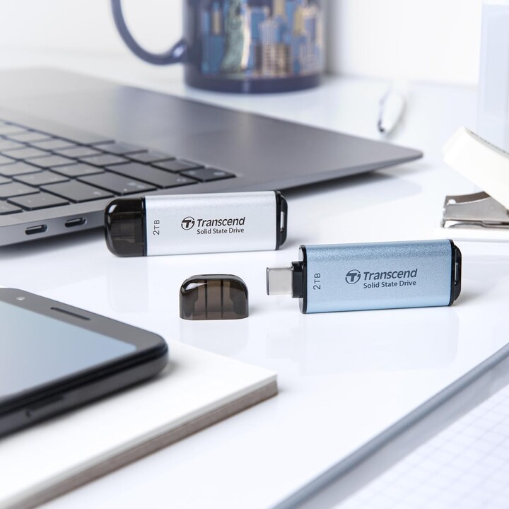 External SSD|TRANSCEND|ESD300|2TB|USB-C|Write speed 950 MBytes/sec|Read speed 1500 MBytes/sec|TS2TESD300C