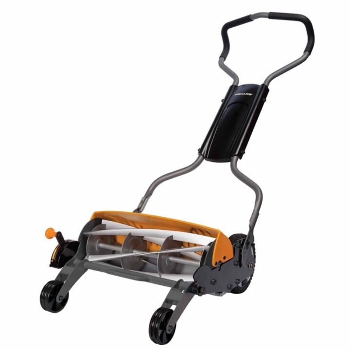 Fiskars StaySharp Max manual helical lawnmower 46 cm