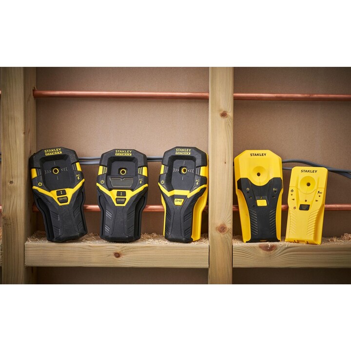 Stanley STHT77588-0 Digitaler Multi-Detektor Stromführendes Kabel, Metall, Holz
