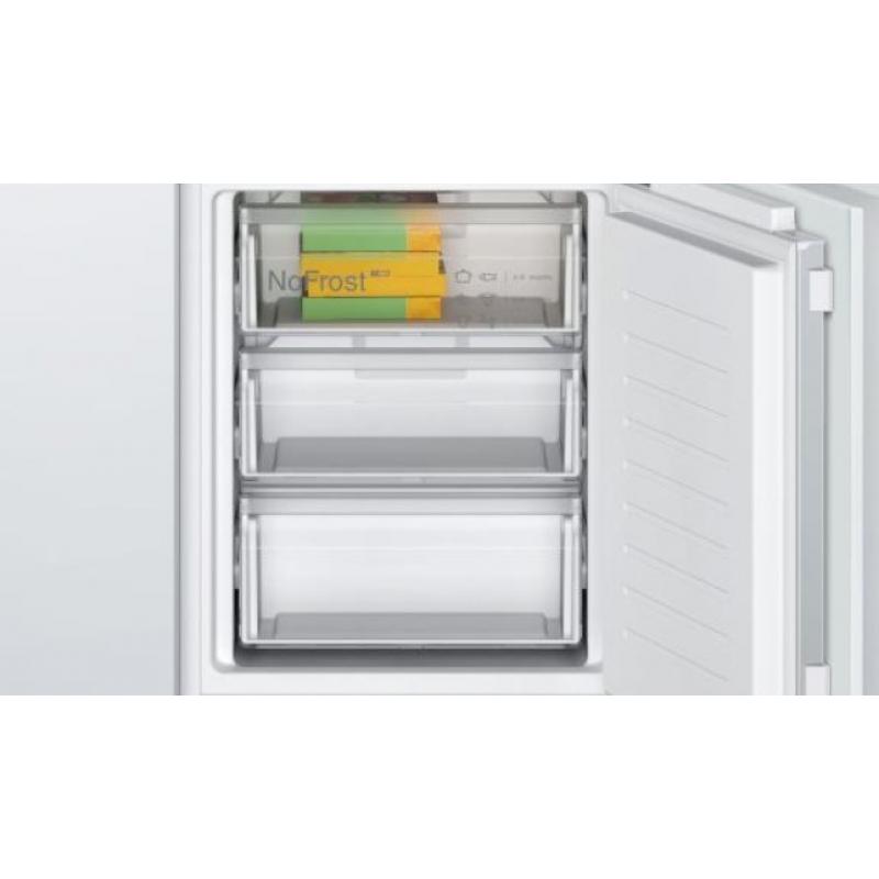 Bosch KIN86ADD0 nevera y congelador Independiente 260 L D Blanco