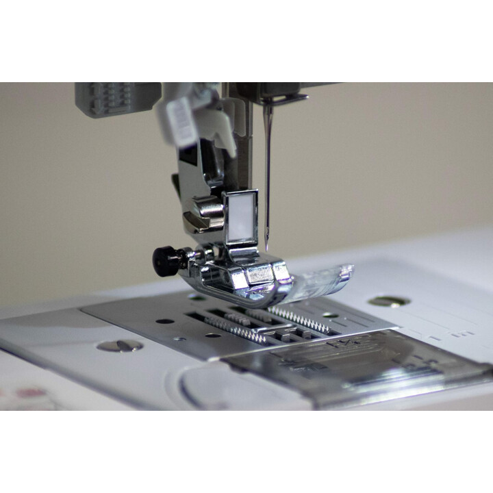 BROTHER FS70WTx máquina de coser electrónica blanca