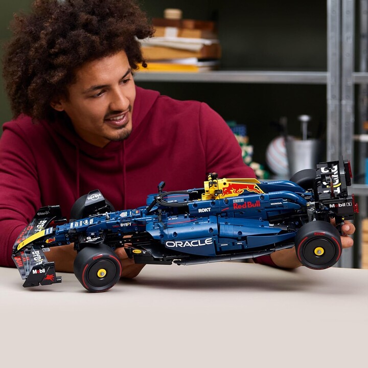 LEGO TECHNIC 42206 Oracle Red Bull Racing RB20