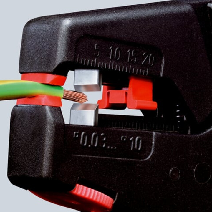 Self-Adjusting Insulation Stripper
