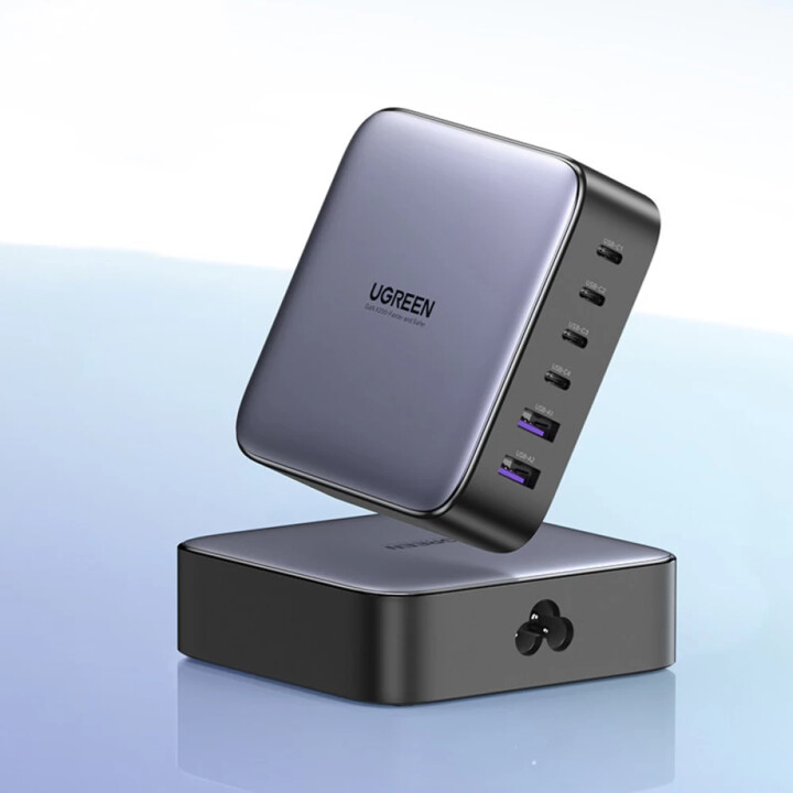 UGREEN 2USB-A+4USB-C 200W Desktop-Schnellladegerät
