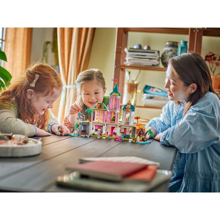 LEGO DISNEY 43267 Château des Princes et animaux royaux