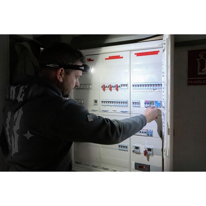 Lanterna de cabeça LED Ansmann HD450FRS preta e cinza