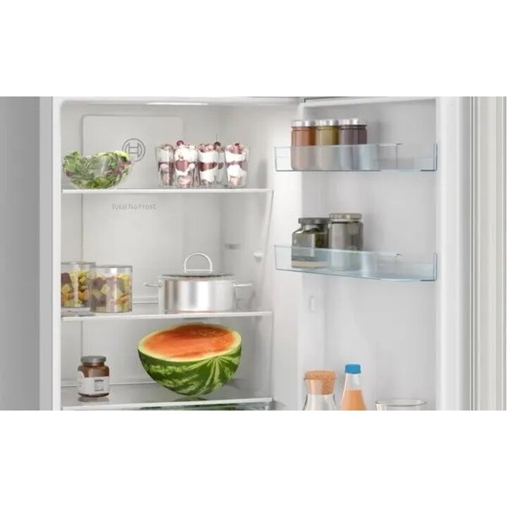 Bosch KGN 33NSDB, Frigorífico combi de 282L con tecnología NoFrost y cajones MultiBox para frescura prolongada, Plata