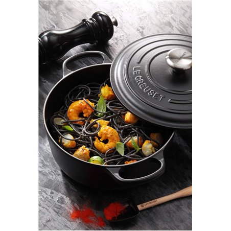Le Creuset Signature Round Roaster, 30 cm, Black