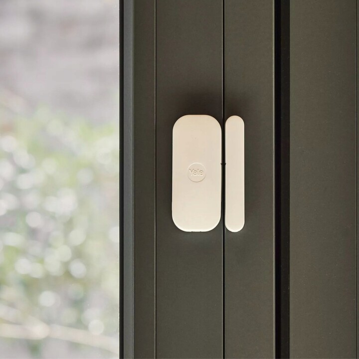 Yale Smart Alarm Starter Kit 7 Pieces - Control Unit, Keypad, Remote Control, 2x Motion Sensors, 2x Window/Door Sensors