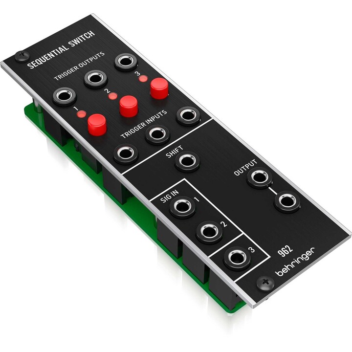 Modulo multiplexer CV analogico Behringer 962 con interruttore sequenziale