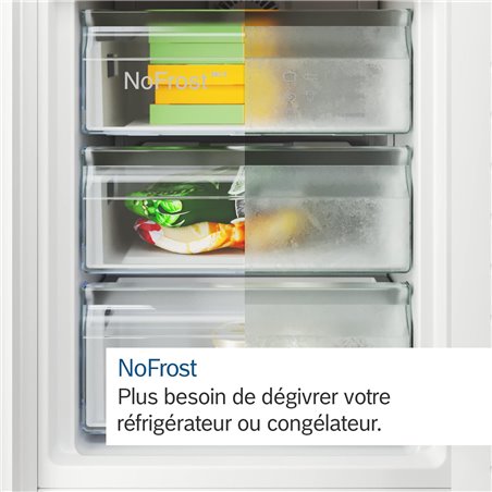 Combinação de refrigerador e freezer Bosch Série 4 KGN497ICT 440 l C de aço inoxidável