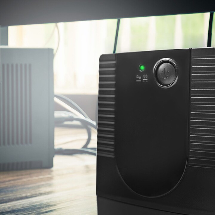 Qoltec 53772 Ligne d'Alimentation Sans Interruption Interactive | Monolithe | 650VA | 360W