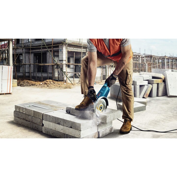 BOSCH. SMERIGLIATRICE ANGOLARE.2200W/GWS2200-230