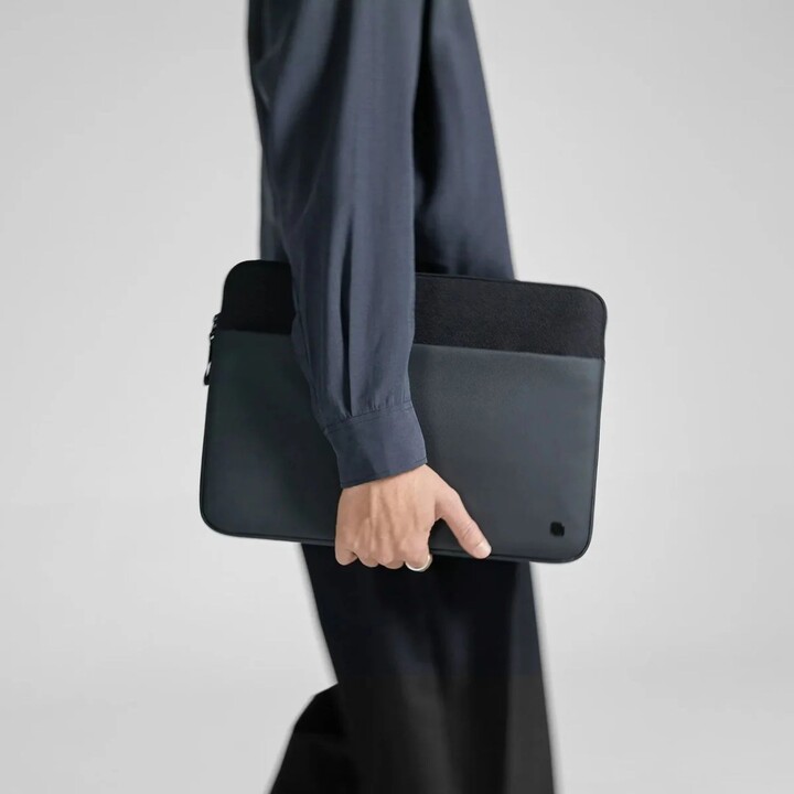 Capa ARC para laptop de 14 polegadas - Preto