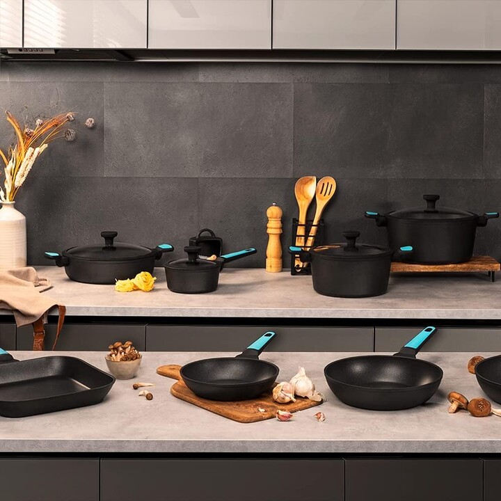 Cecotec Polka Platinum 28 Pot Thunder, Pot 28 cm diameter, forged aluminum, Teflon Platinum Plus non-stick coating