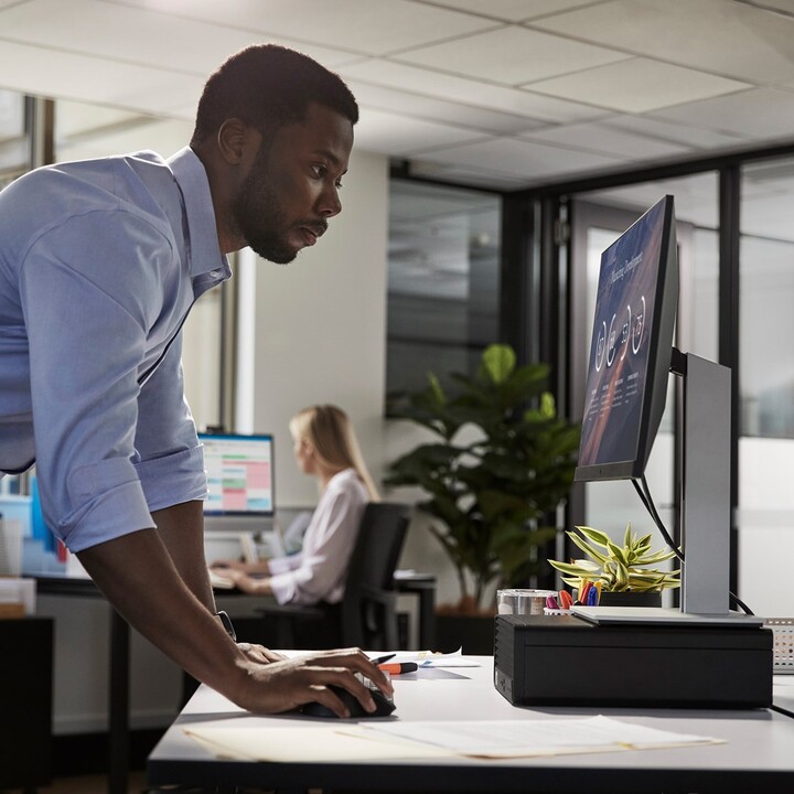 HP Pro 400 G9 Intel® Core™ i5 i5-14500 16GB DDR5-SDRAM 512 GB SSD WiFi Windows 11 Pro SFF PC Preto
