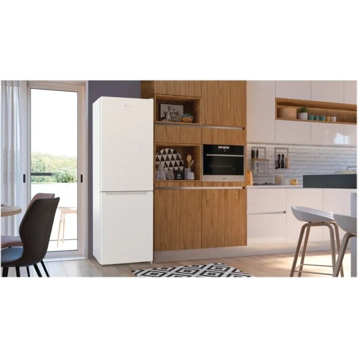 Gorenje NRK6202EW4 frigorifero e congelatore a libero posizionamento 331L Classe E bianco