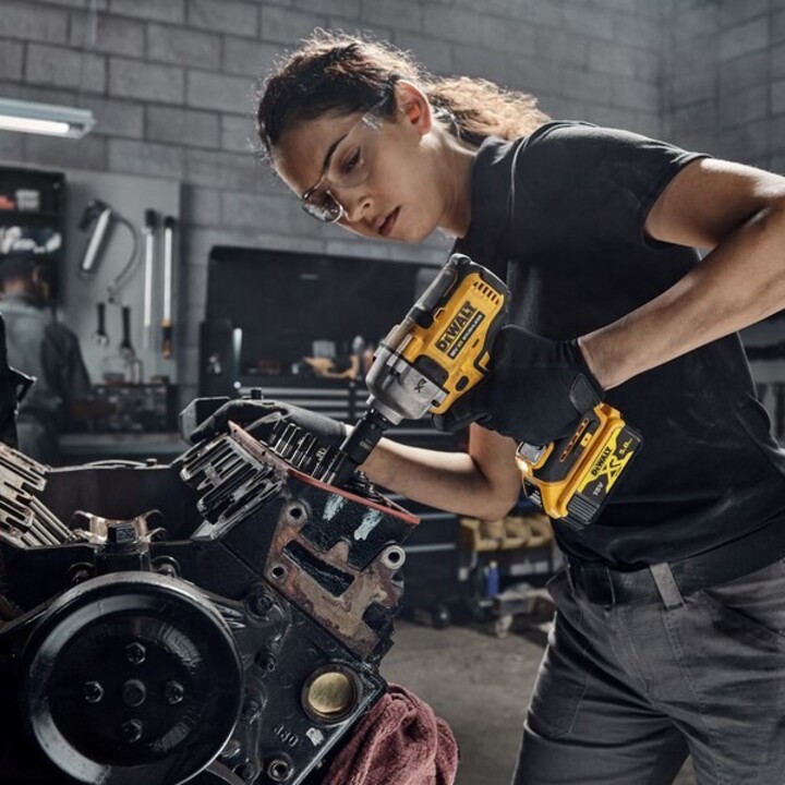 DeWALT DCF892NT-XJ Chave de fenda elétrica e chave de impacto 2000 RPM preta, amarela