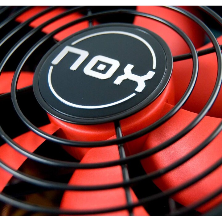 Alimentatore Nox NX da 650 W con ventola da 140 mm, compatibile con SLI e Crossfire